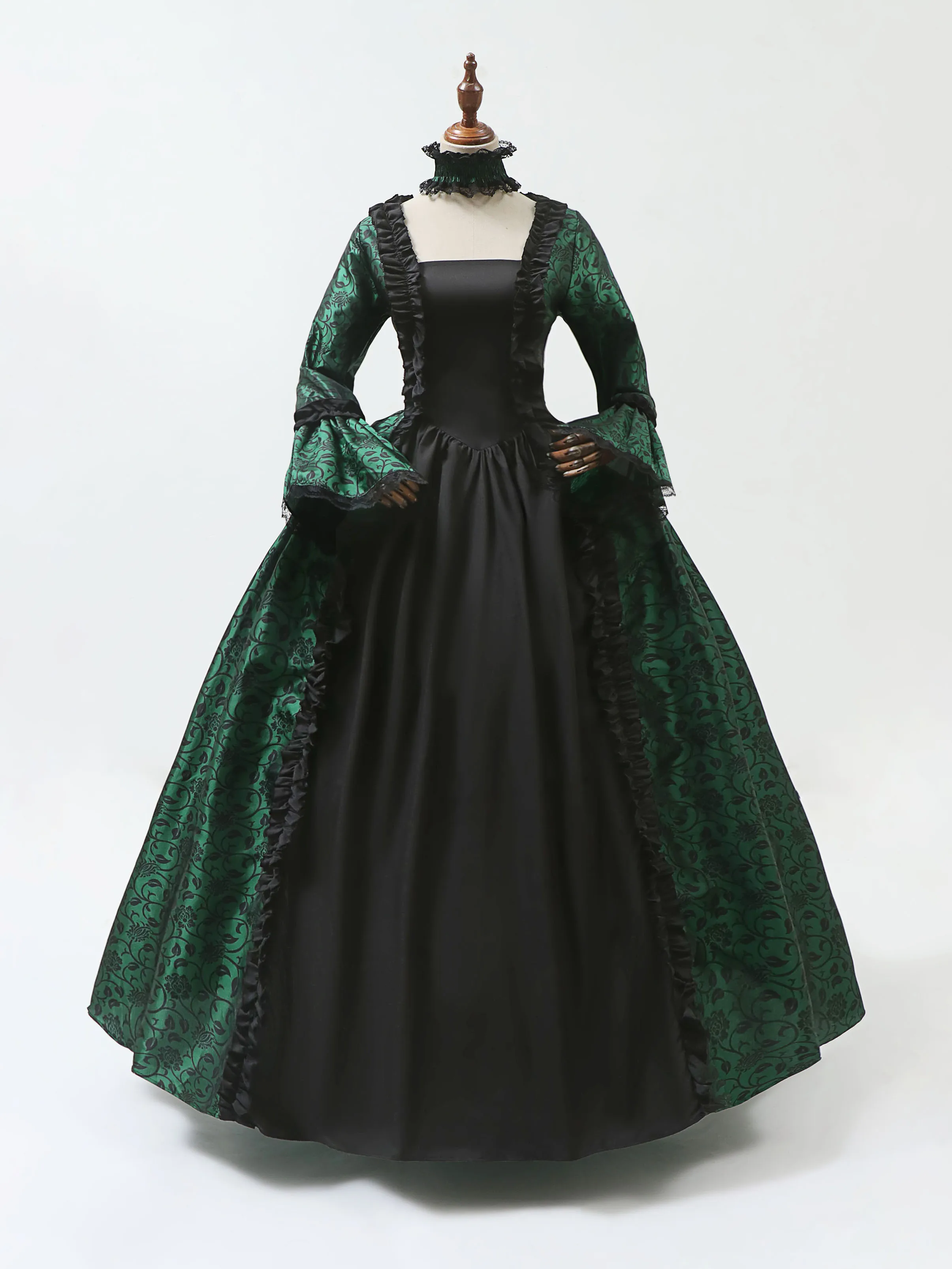 Abito cosplay di Maria Antonie - Evening Gown recensione e prezzo