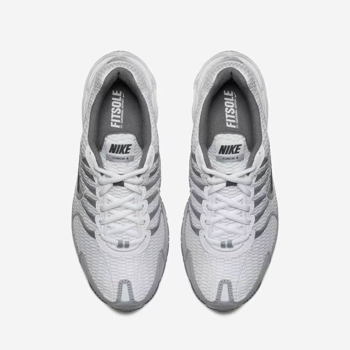 Scarpe da corsa con ammortizza - Nike Shoes Air Max 270 recensione e prezzo